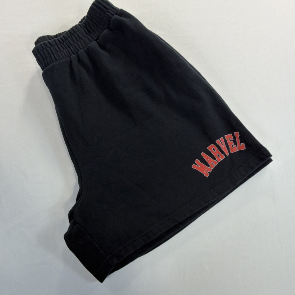Marvel Shorts XL Black Graphic Logo Casual Lounge Athletic Unisex